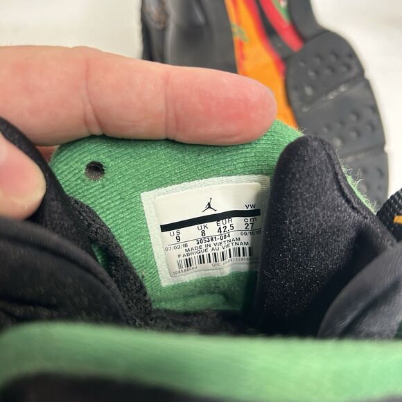 Nike Shoes Air Jordan 8 Retro “Tinker/Air Raid” 2024 - Picture 8 of 8